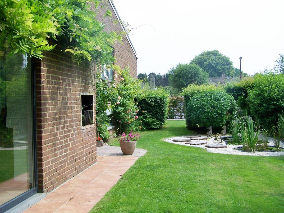 Bed and Breakfast Les Chambourlettes Mons  Exterior foto