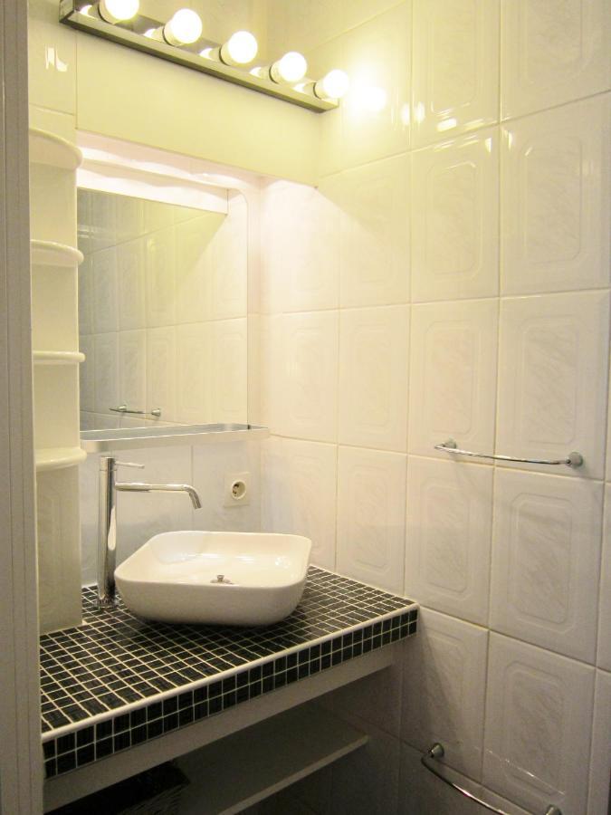Bed and Breakfast Les Chambourlettes Mons  Exterior foto